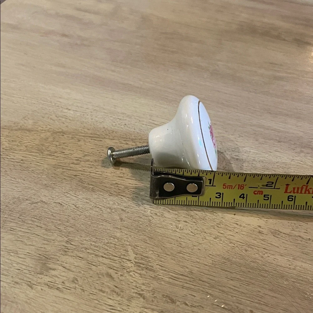 White rose cabinet knobs - Picture 4 of 5
